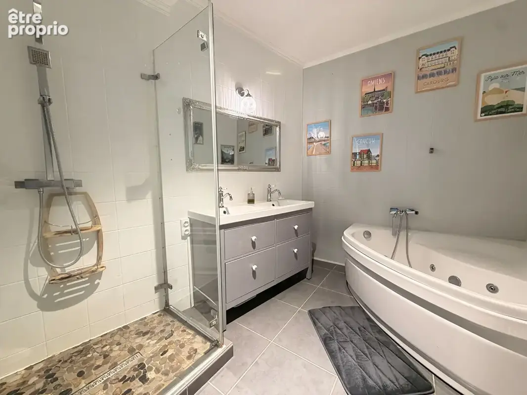 Pavillon familial de 182 m²  - 5 chambres - sous-sol complet - photo 10
