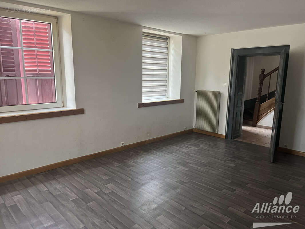 Maison à Suarce sur un terrain 3038 m22 - photo 5