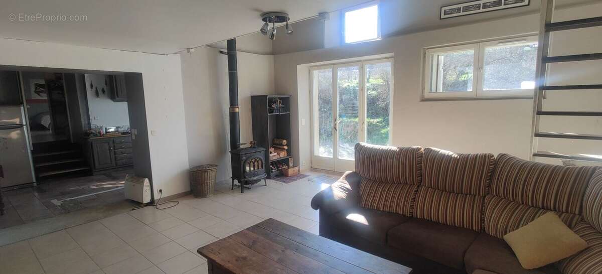 Maison à SALLES-SUR-L&#039;HERS