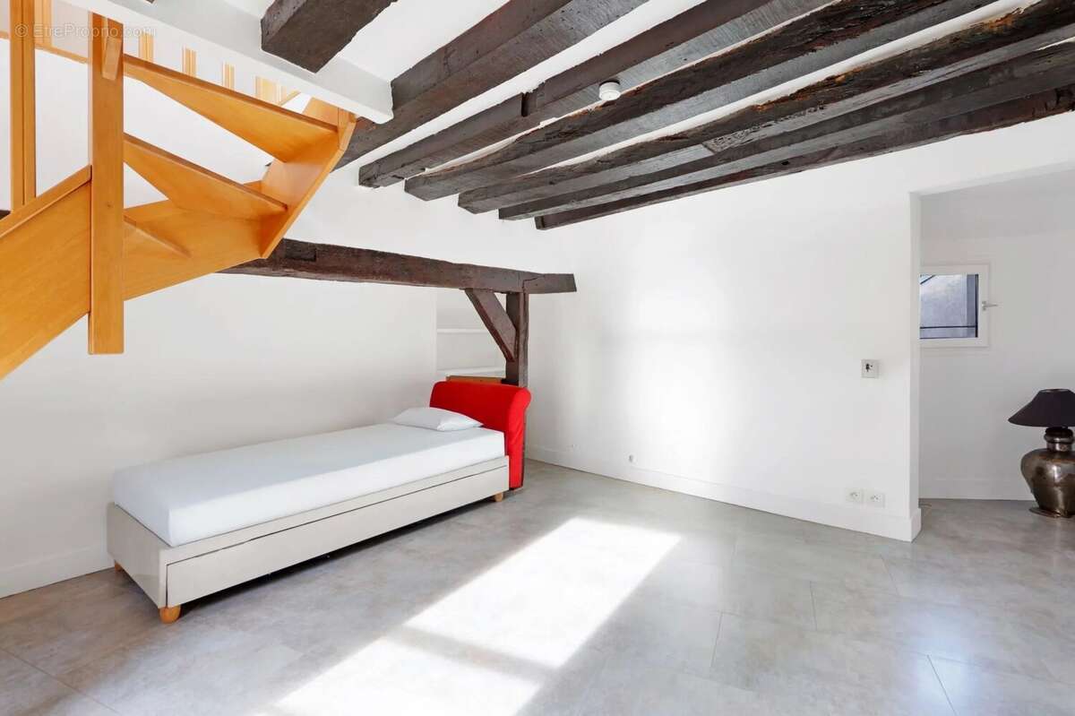 Appartement à PARIS-5E