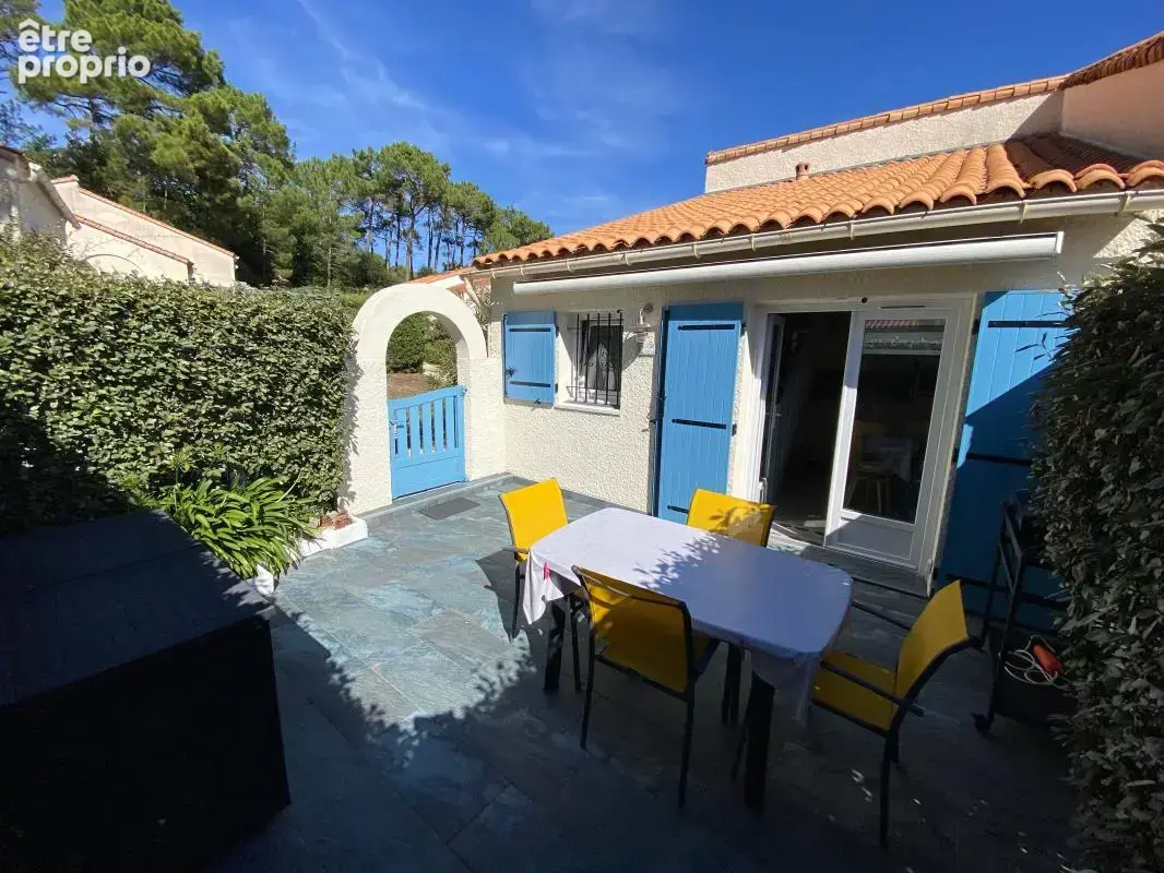 Maison à LES MATHES