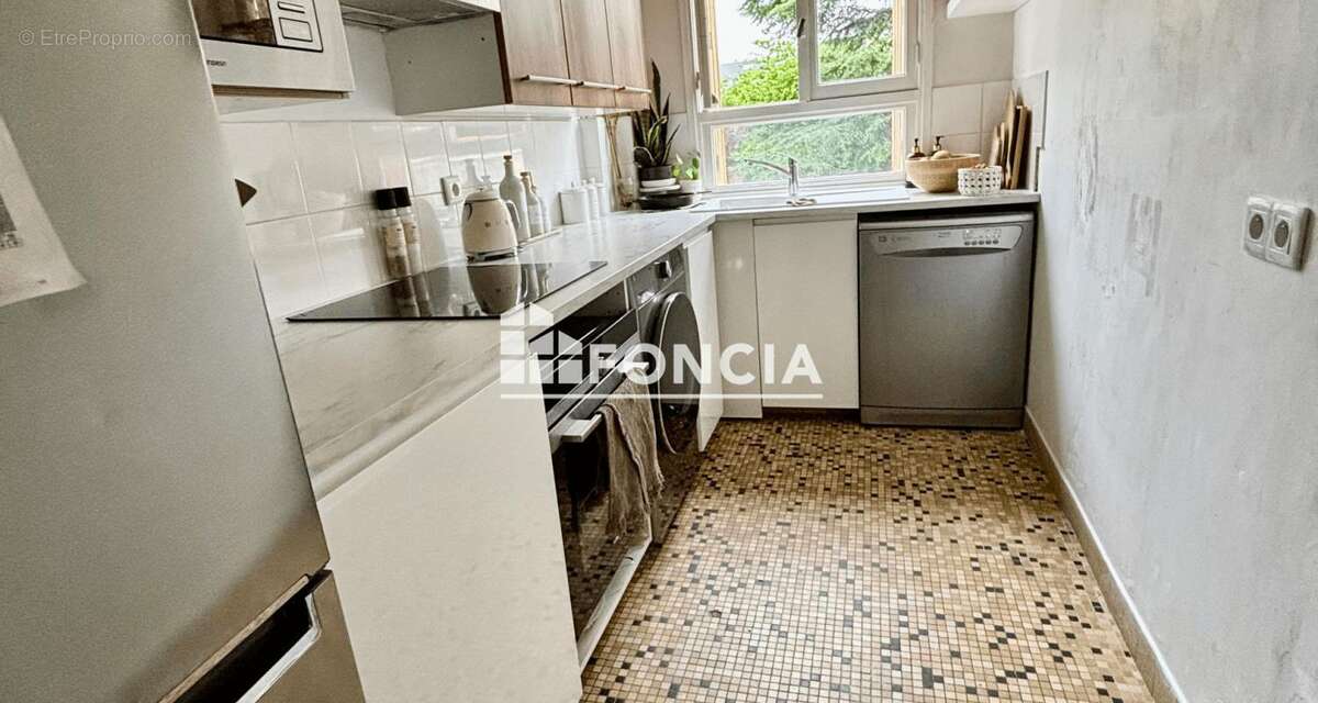 Appartement à SAINT-MAUR-DES-FOSSES