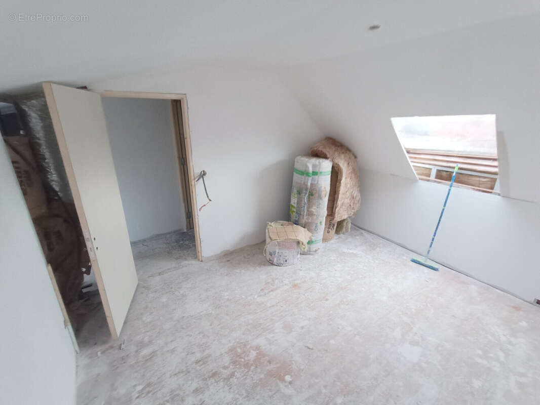 Maison 3 chambres à finir de rénover - photo 8