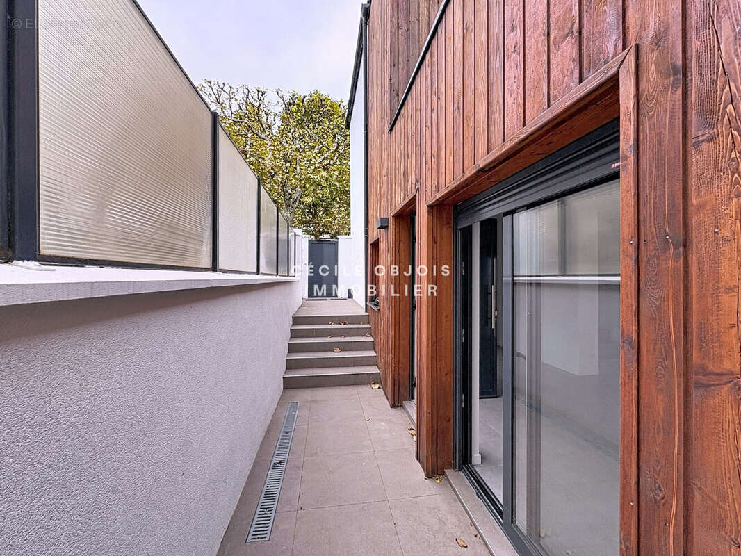 Maison à LE PERREUX-SUR-MARNE