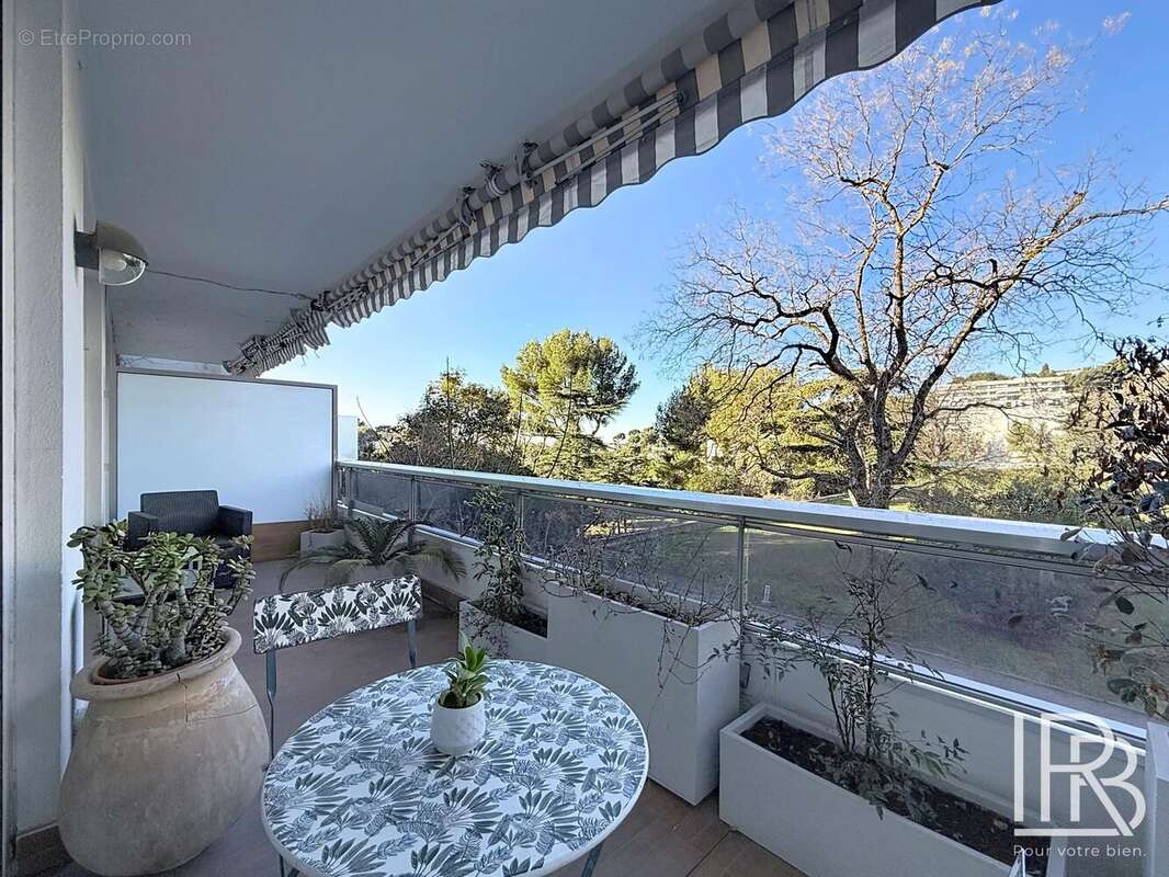 Appartement à MARSEILLE-8E