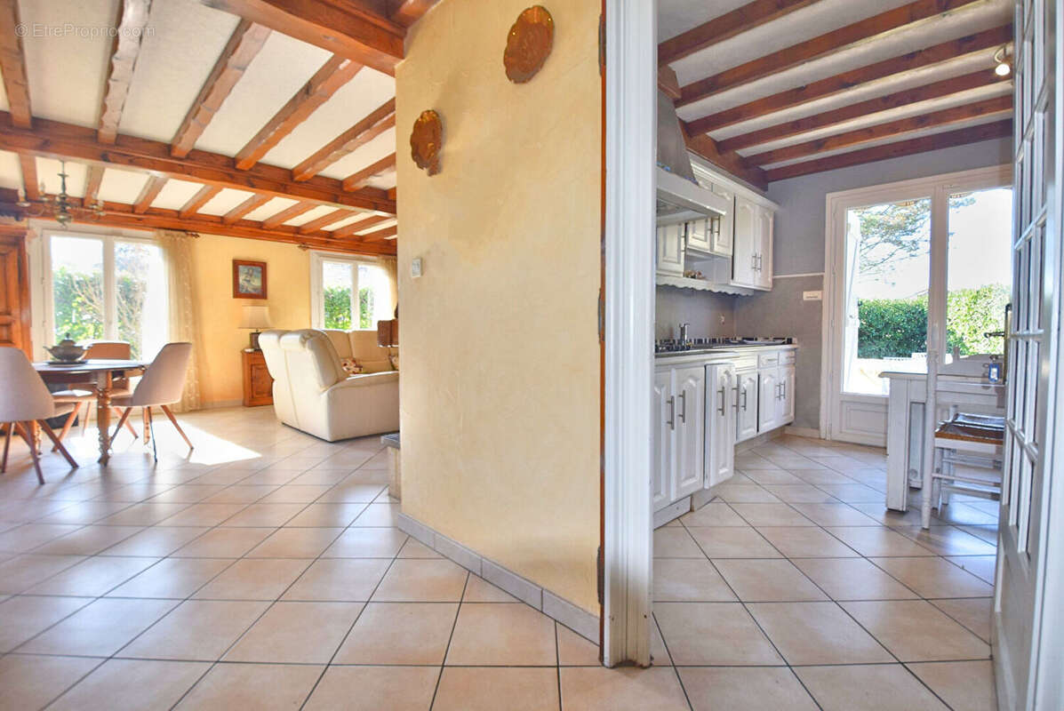 Maison à CHASSELAY