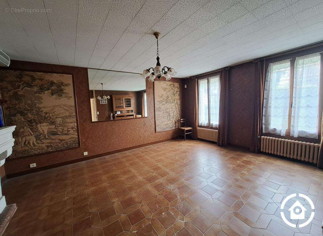 Maison semi plain-pied à RENOVER - 3 chambres - Jardins clos - - photo 11