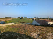 Terrain à COLOMBIER-LE-CARDINAL