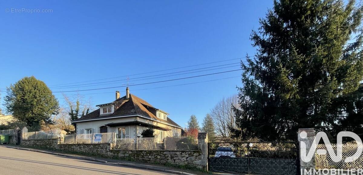 Photo 1 - Maison à CHATEAUNEUF-LA-FORET