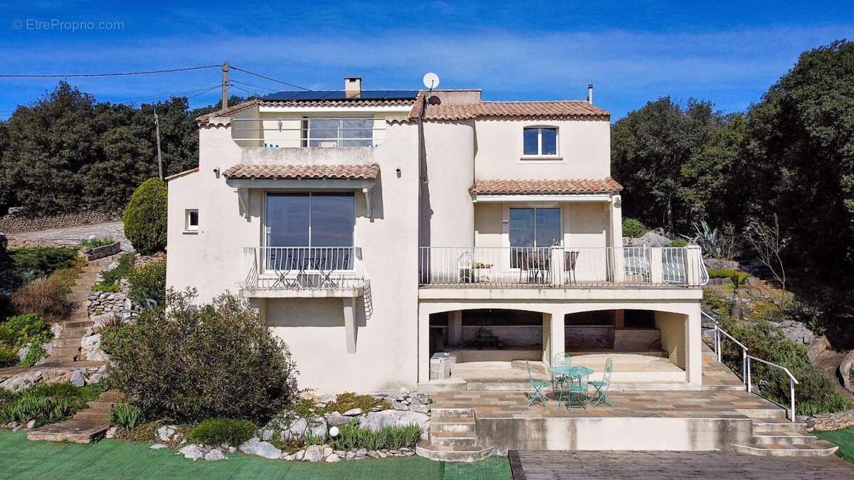 Maison à FAUGERES