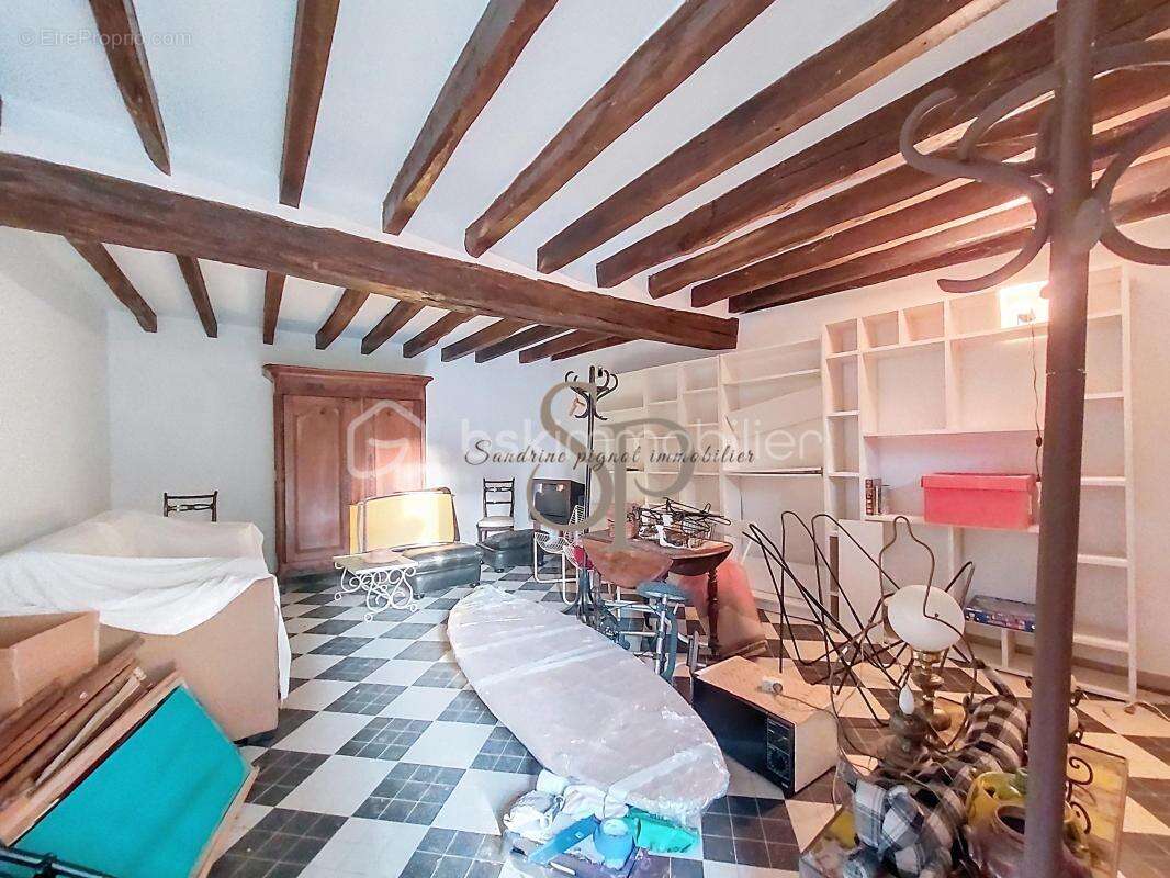 Maison à LORREZ-LE-BOCAGE-PREAUX