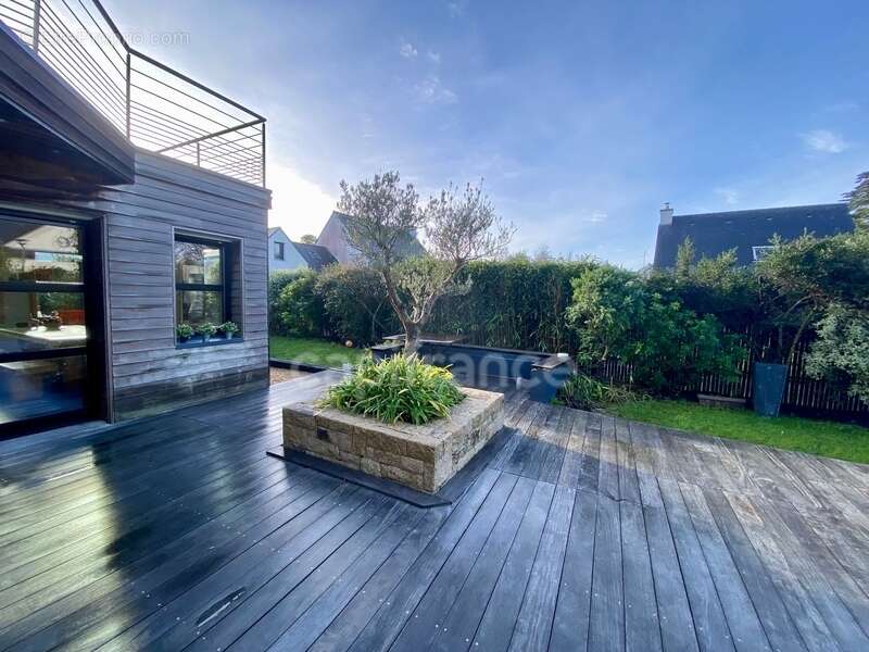 Maison à LARMOR-BADEN