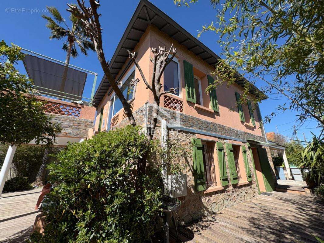 Maison à SAINT-RAPHAEL