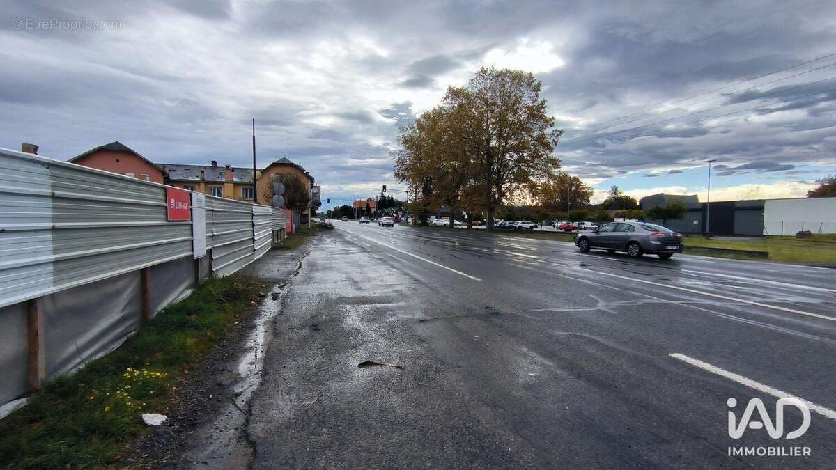 Photo 2 - Commerce à OUSSE