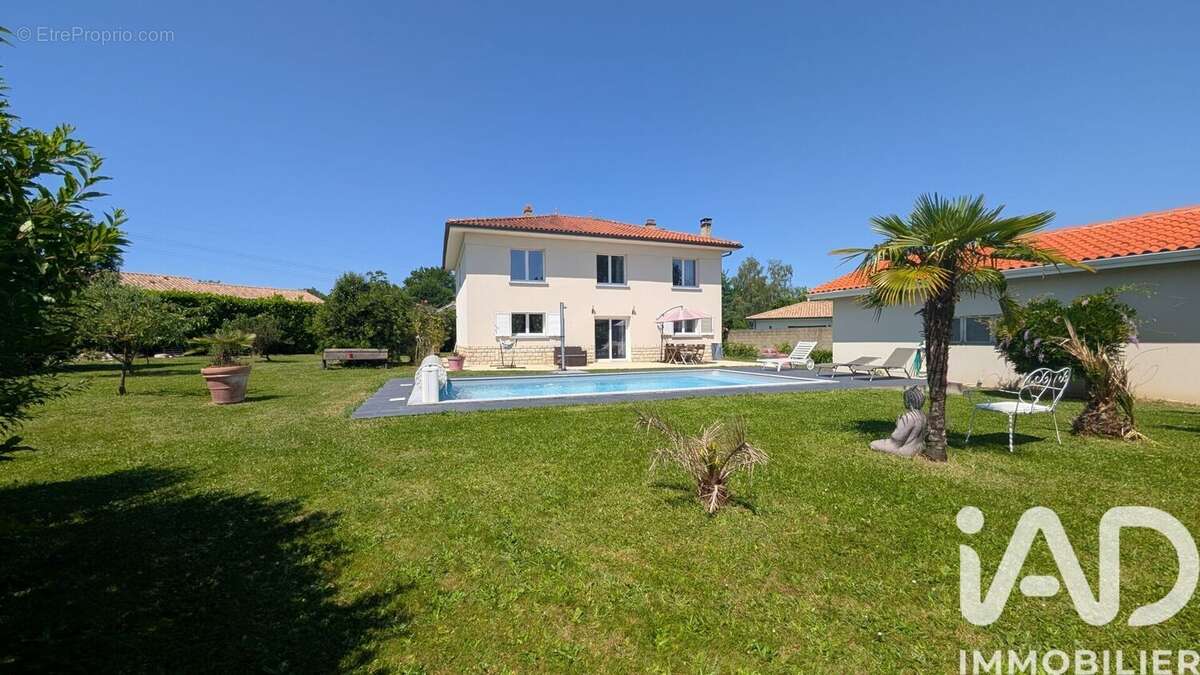 Photo 2 - Maison à SAINTE-EULALIE
