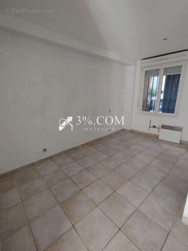 Appartement à COGOLIN