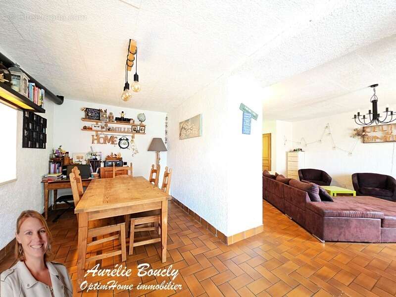 Maison à ENTRE-DEUX-GUIERS