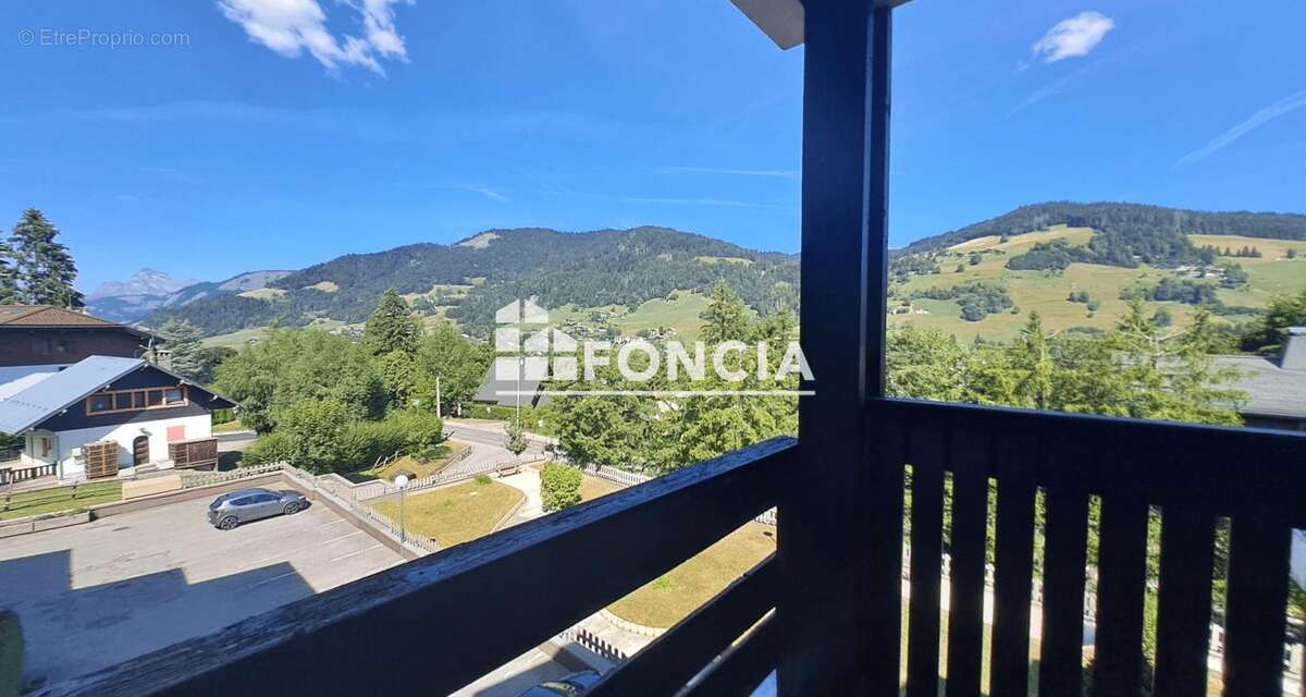 Appartement idéalement situé au pied du domaine skiable de Rochebrune, à quelques minutes à pied du centre-ville de Megève ! - photo 2