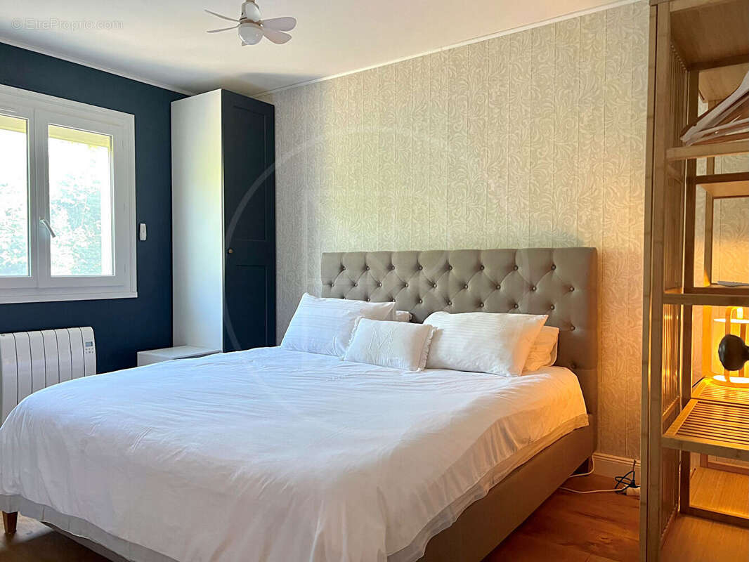 Maison à SAINT-EMILION