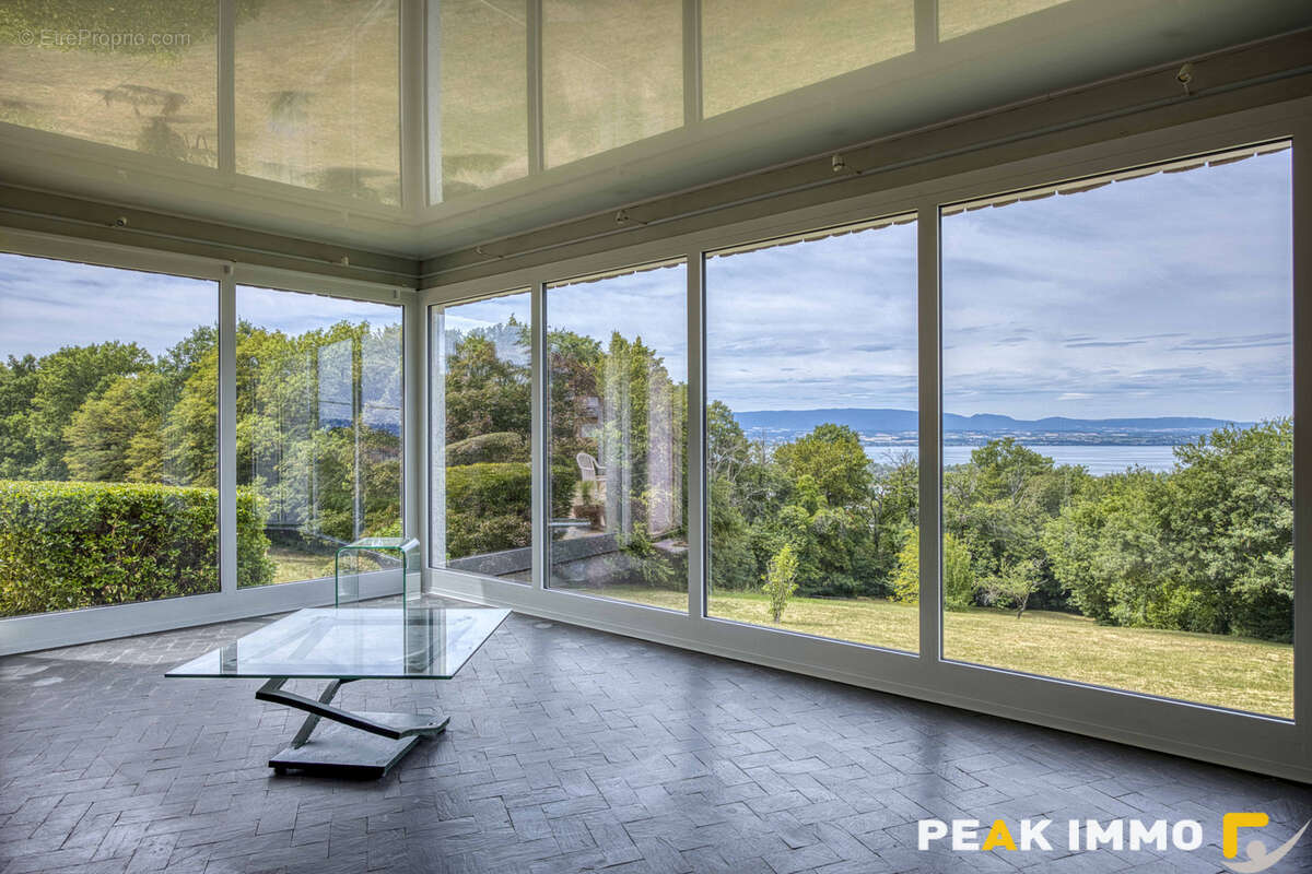 Villa d'architecte avec vue sur le lac Léman - photo 6