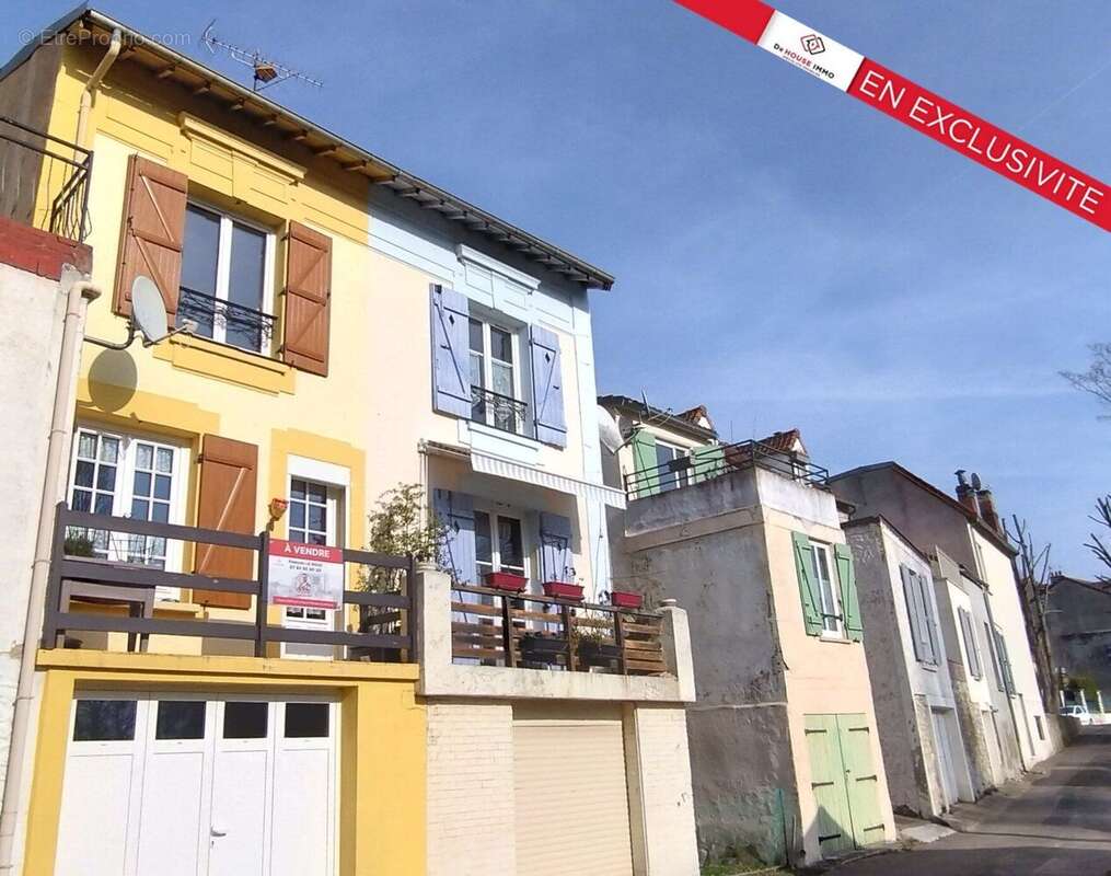 Maison à FOLLAINVILLE-DENNEMONT