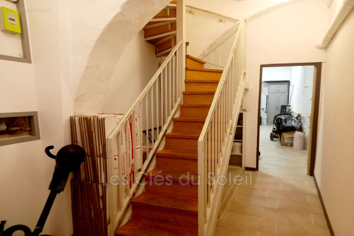 Maison à LA VALETTE-DU-VAR