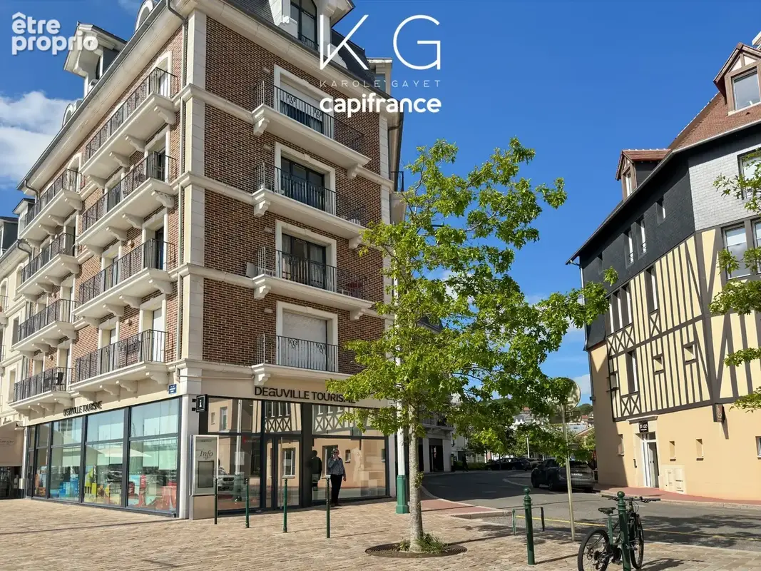 Deauville, appartement T2 meublé à vendre de 42 m², investissement patrimonial avec possibilité d'occupation - photo 4
