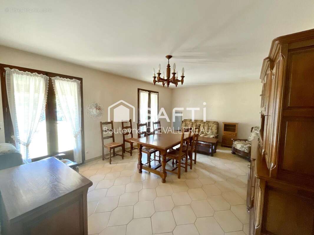 Photo 5 - Maison à SAINT-GERMAIN-D'ESTEUIL