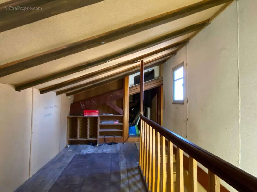 Appartement à LABRUGUIERE