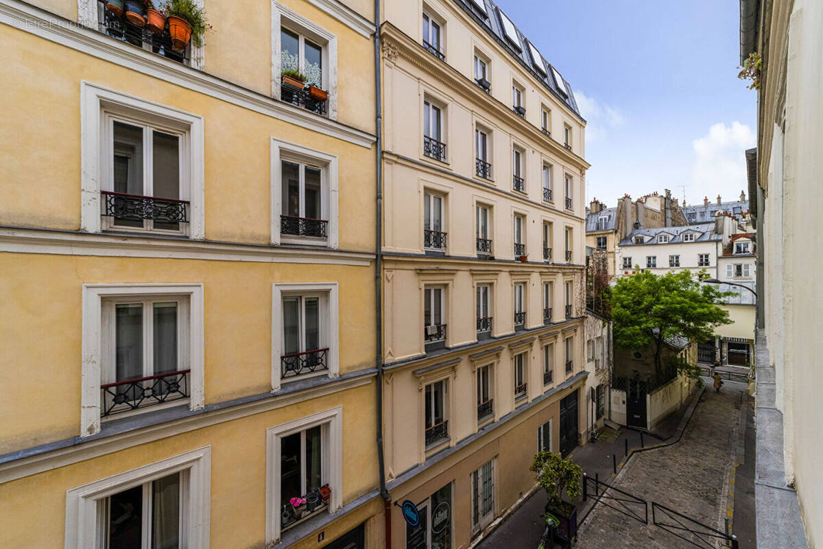 Appartement à PARIS-11E