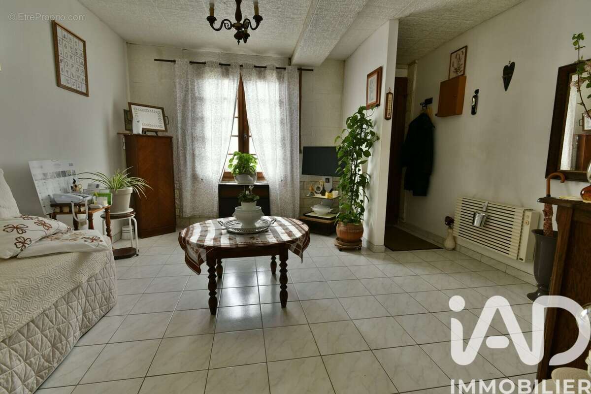 Photo 7 - Maison à MAIGNELAY-MONTIGNY