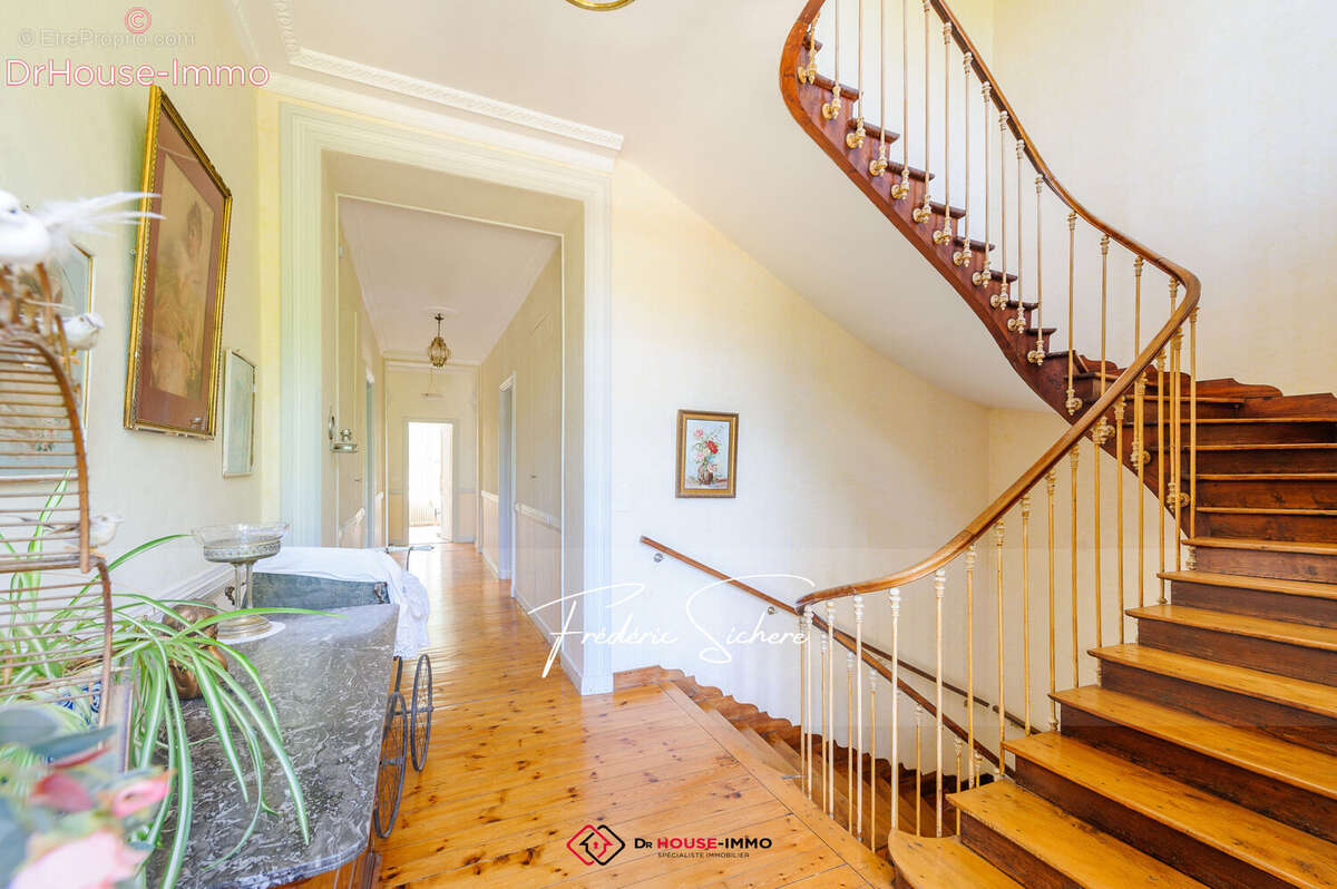 Maison à SAINT-JEAN-D&#039;ANGELY