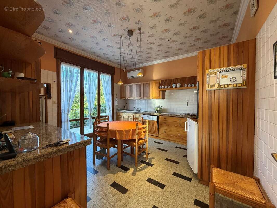 Maison à LE PEAGE-DE-ROUSSILLON