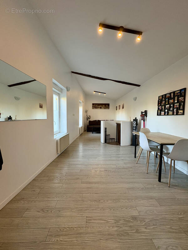 Appartement à OULLINS