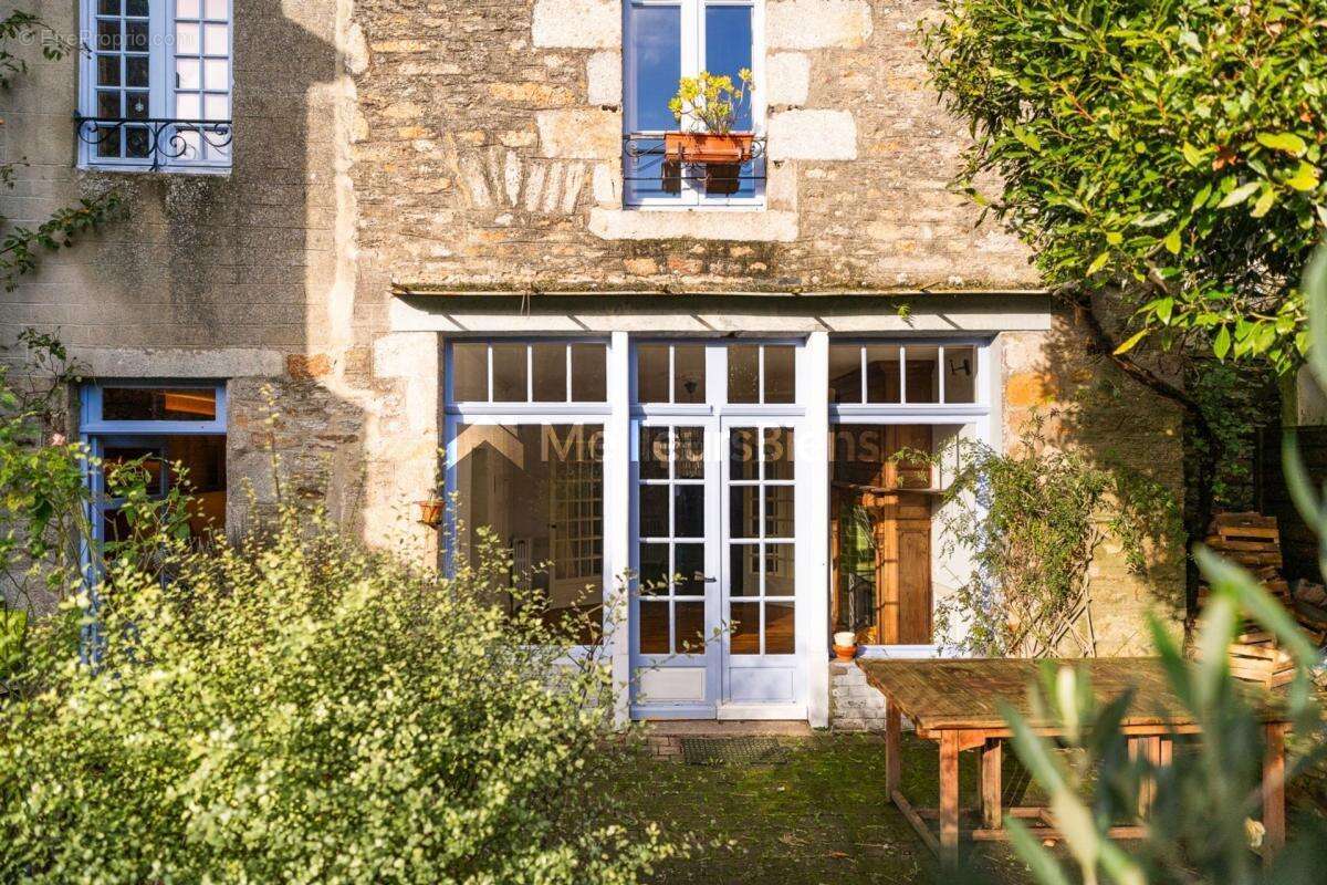 Maison à DINAN