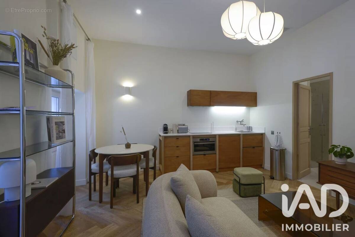 Photo 1 - Appartement à MARSEILLE-7E