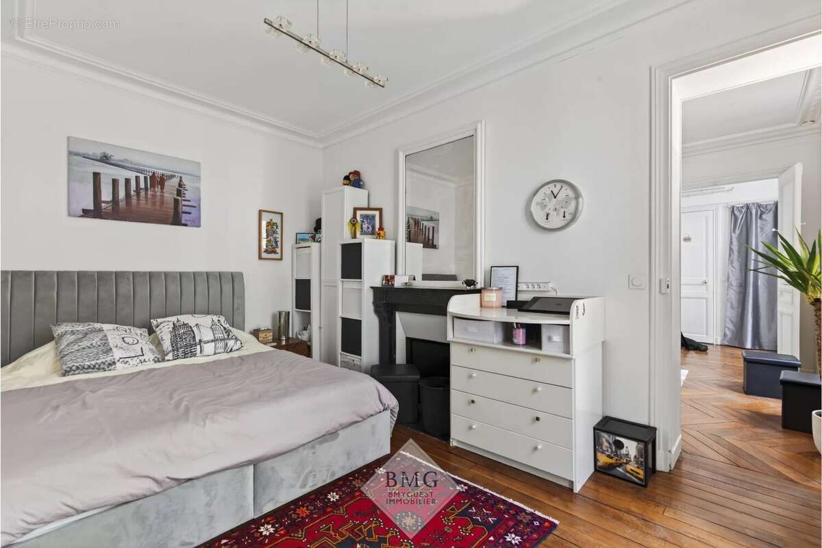 Appartement à PARIS-9E