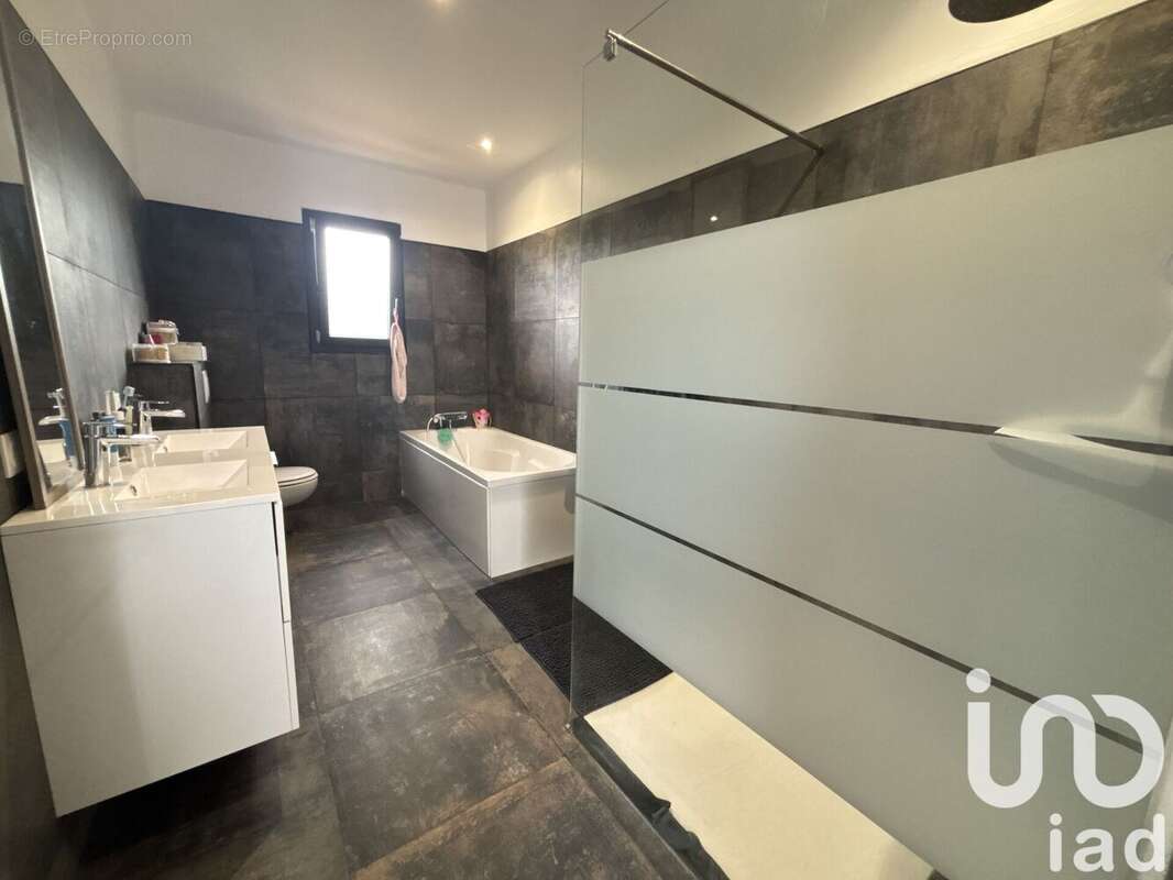 Photo 8 - Maison à PRADES-SUR-VERNAZOBRE