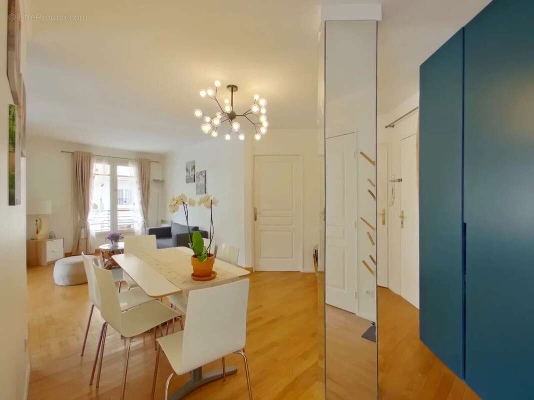 Appartement à LEVALLOIS-PERRET
