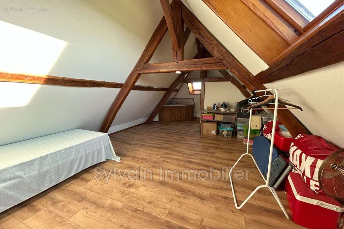 Maison à FORMERIE