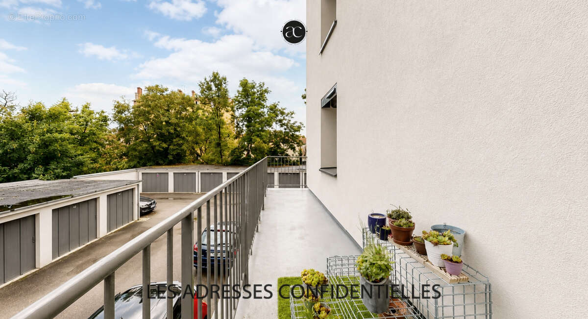 Tassin-la-Demi-Lune   Appartement 3 pièces de 72 m2   Garage inclus - photo 14