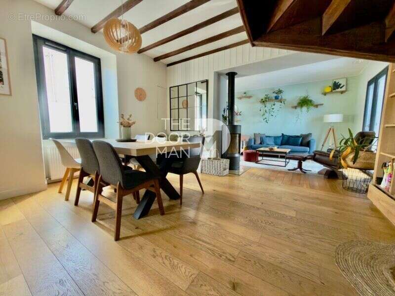Maison 53000 - photo 3