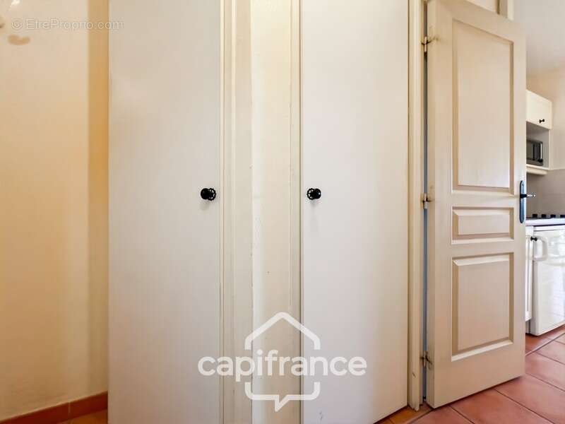 Pont royal en provence appartement de  27 m2 vue luberon une chambre meuble equipe - photo 18