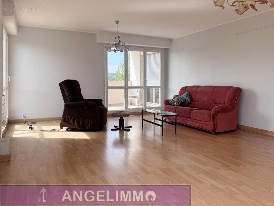 Appartement à LE PLESSIS-BOUCHARD