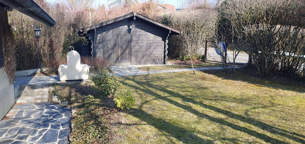 Maison à CRANVES-SALES