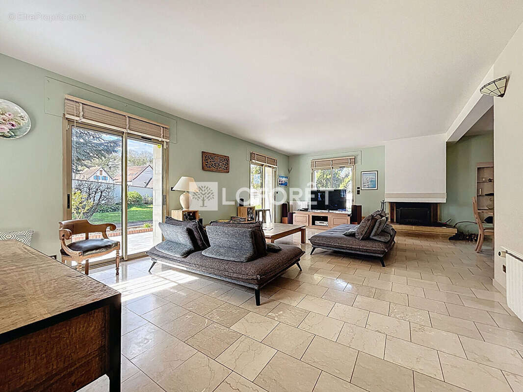 Maison à SAINT-MARCEL