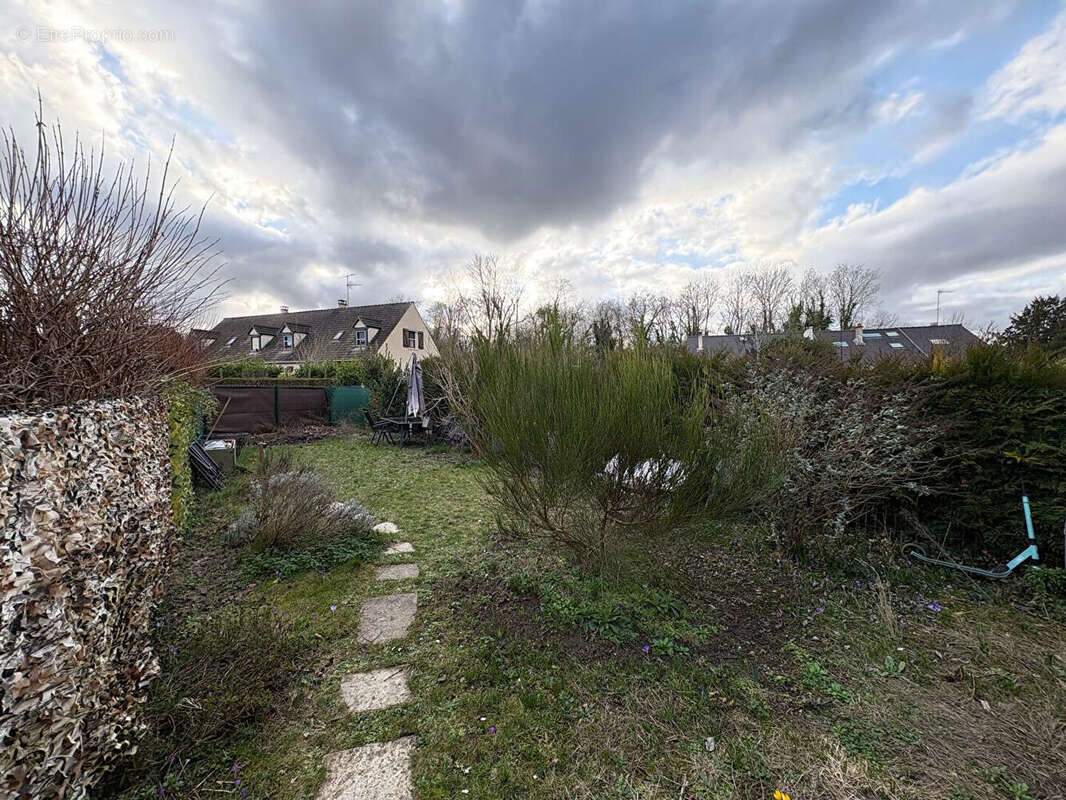 Appartement à GOUVIEUX