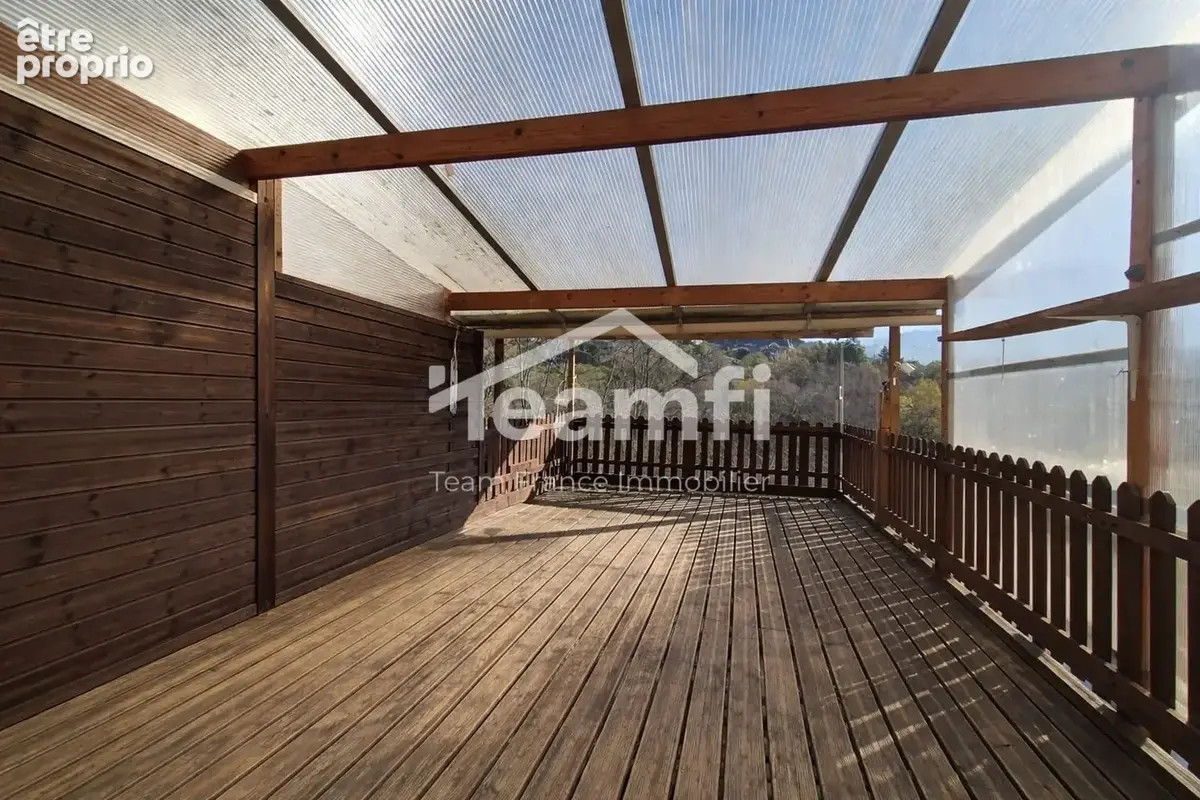 Maison 109 m² à Thiers  - photo 5