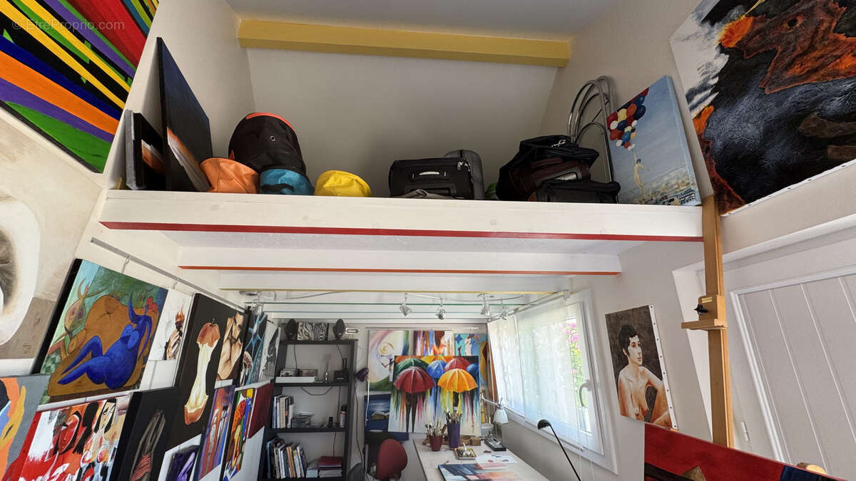 Maison à PUGNY-CHATENOD