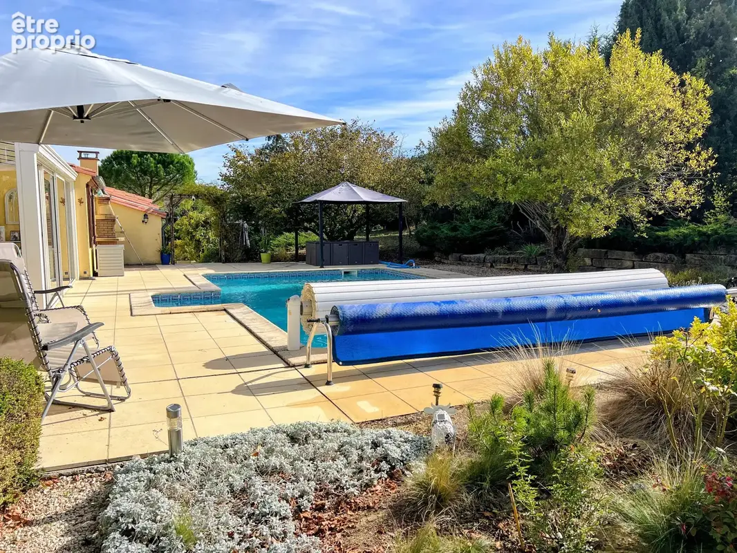 Spacieuse Maison Individuelle avec Dépendance Indépendante, Piscine et Jardins Paysagers - photo 11
